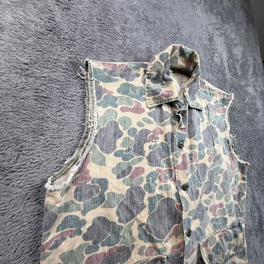Vintage Military Button Up Shirt Mens XL Camo Good Cut Off Sleeveless Faded